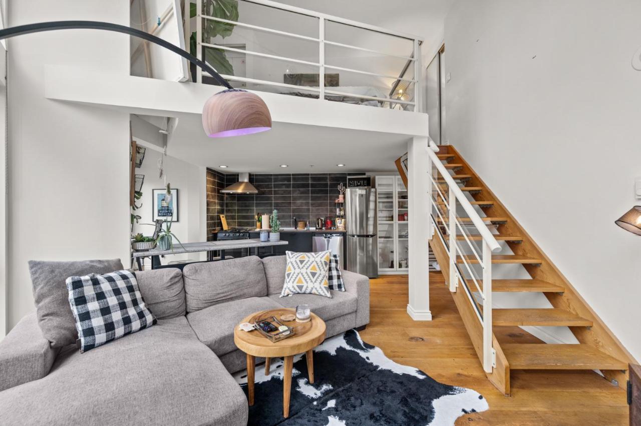 Ferienwohnung Rare Find Loft With Full Kitchen At Heart Of Downtown Vancouver Exterior foto